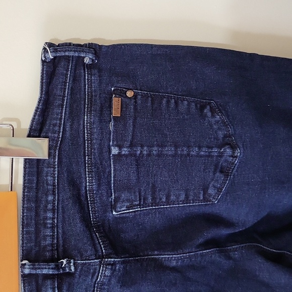 Reitmans Petite Jeans - Picture 3 of 8